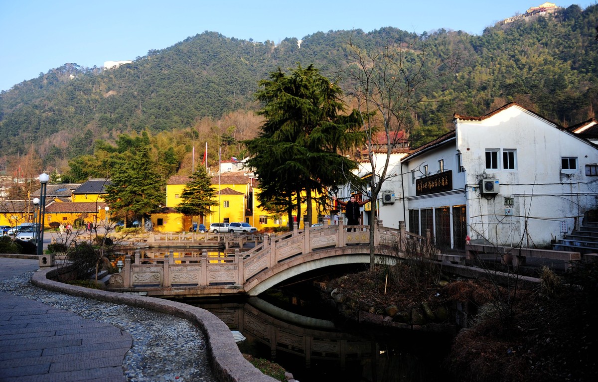 五大名山:九华山地藏菩萨道场风景图