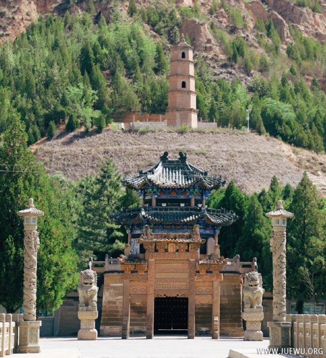 钟山石窟外景